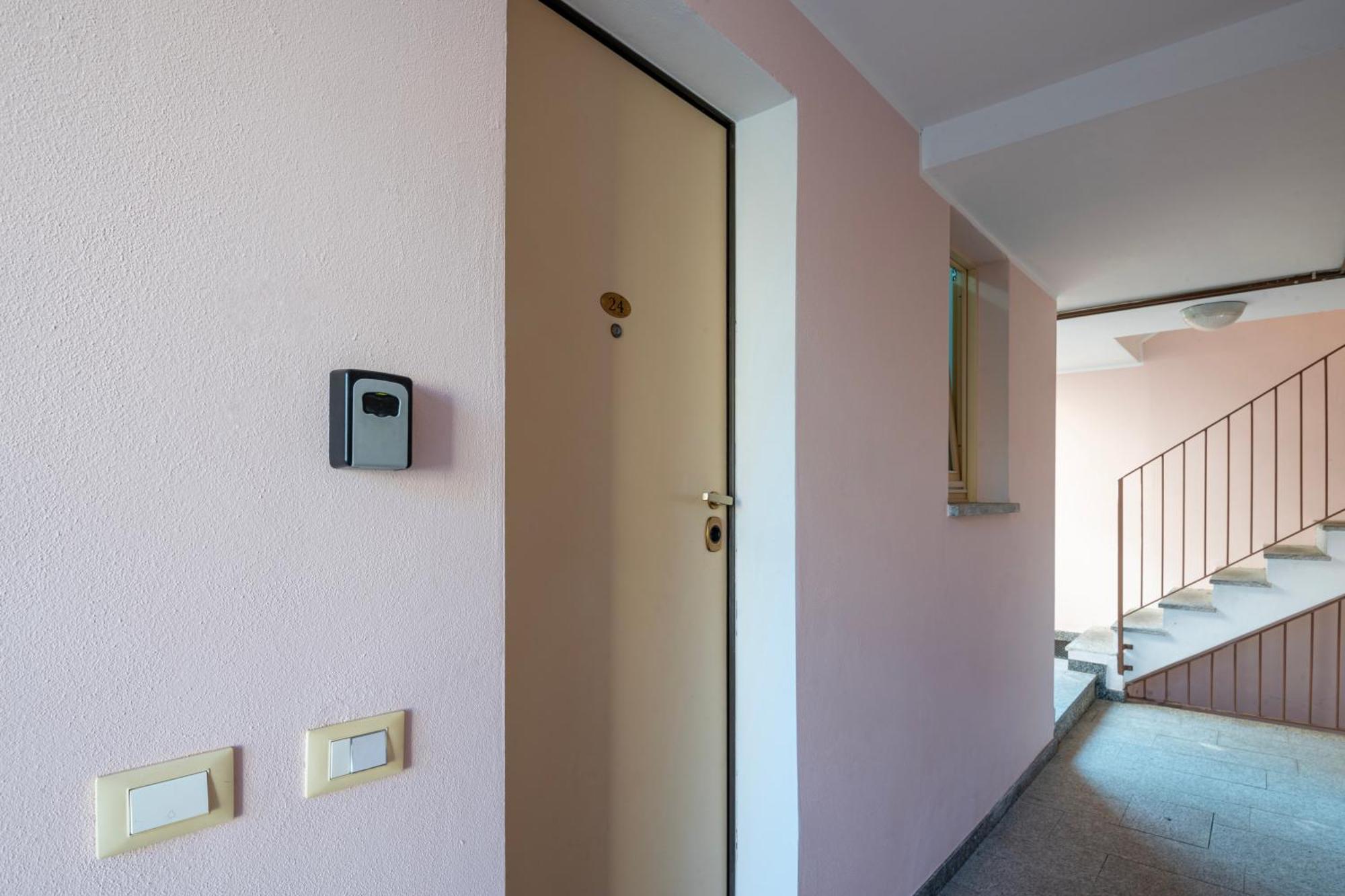 Rossana Apartment Lago Maggiore 巴韦诺 外观 照片