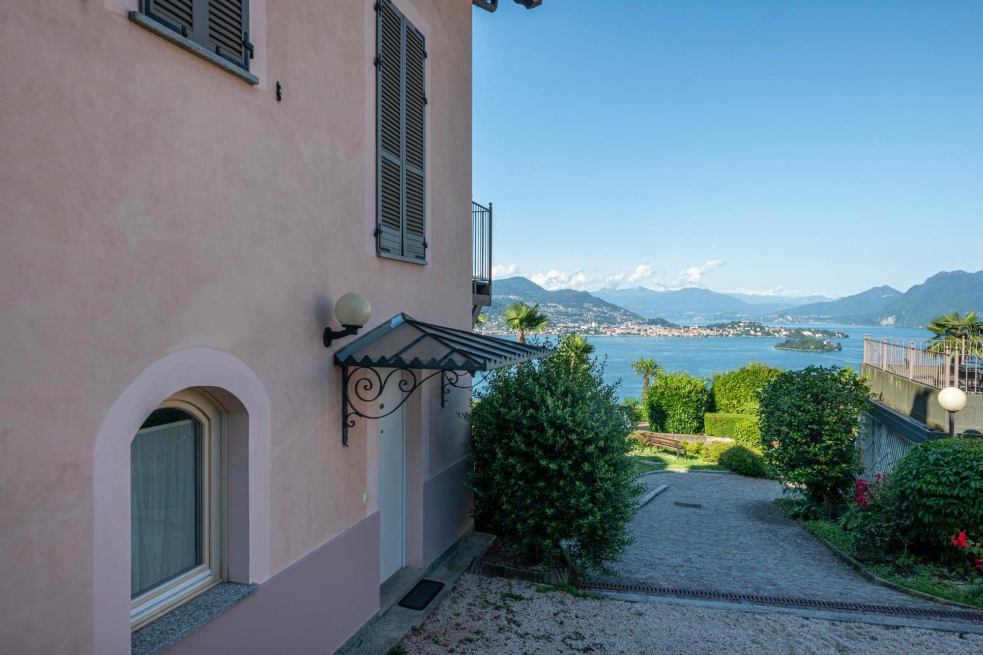 Rossana Apartment Lago Maggiore 巴韦诺 外观 照片