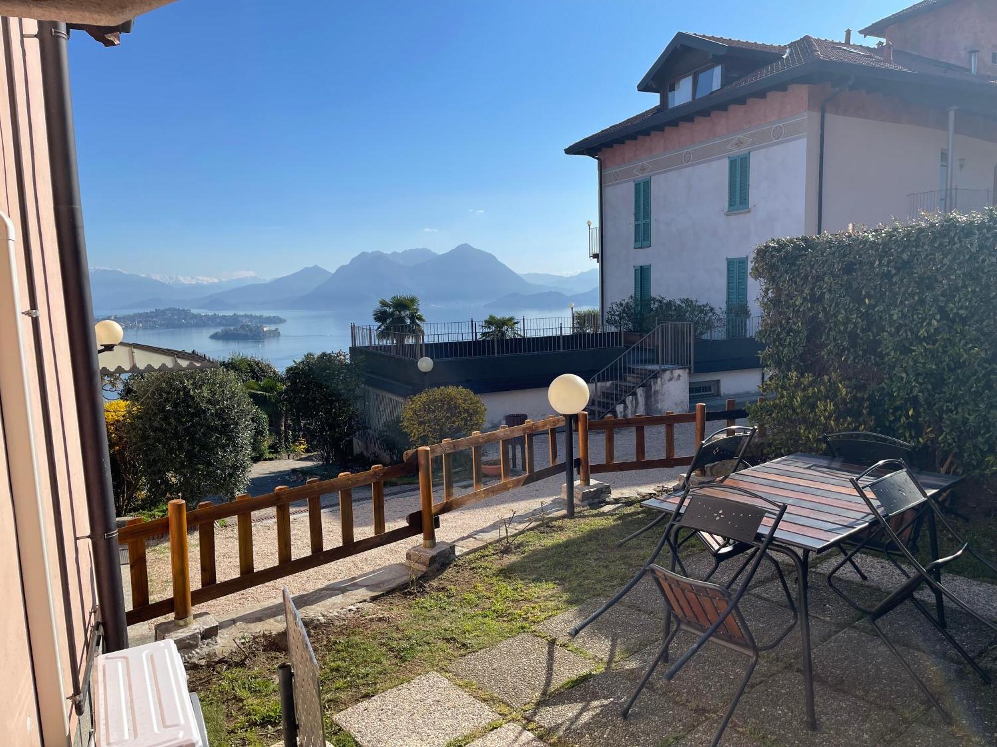 Rossana Apartment Lago Maggiore 巴韦诺 外观 照片