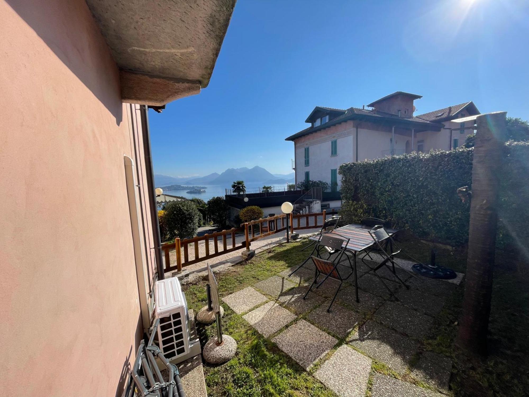 Rossana Apartment Lago Maggiore 巴韦诺 外观 照片